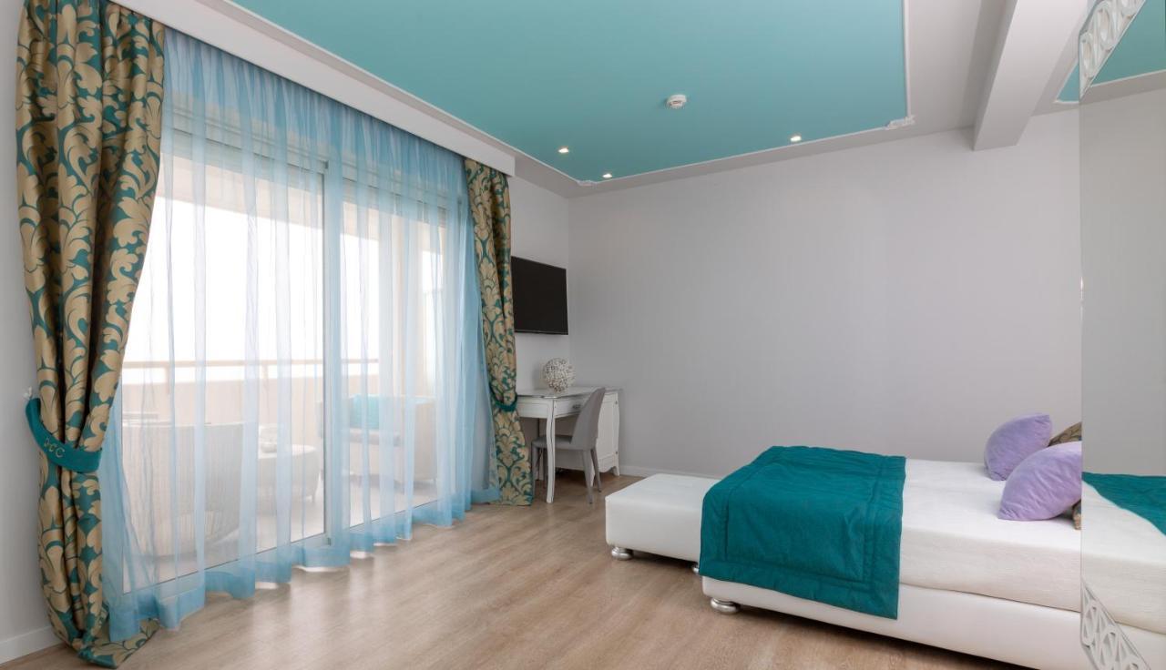 Hotel Carlton Lido di Jesolo Buitenkant foto