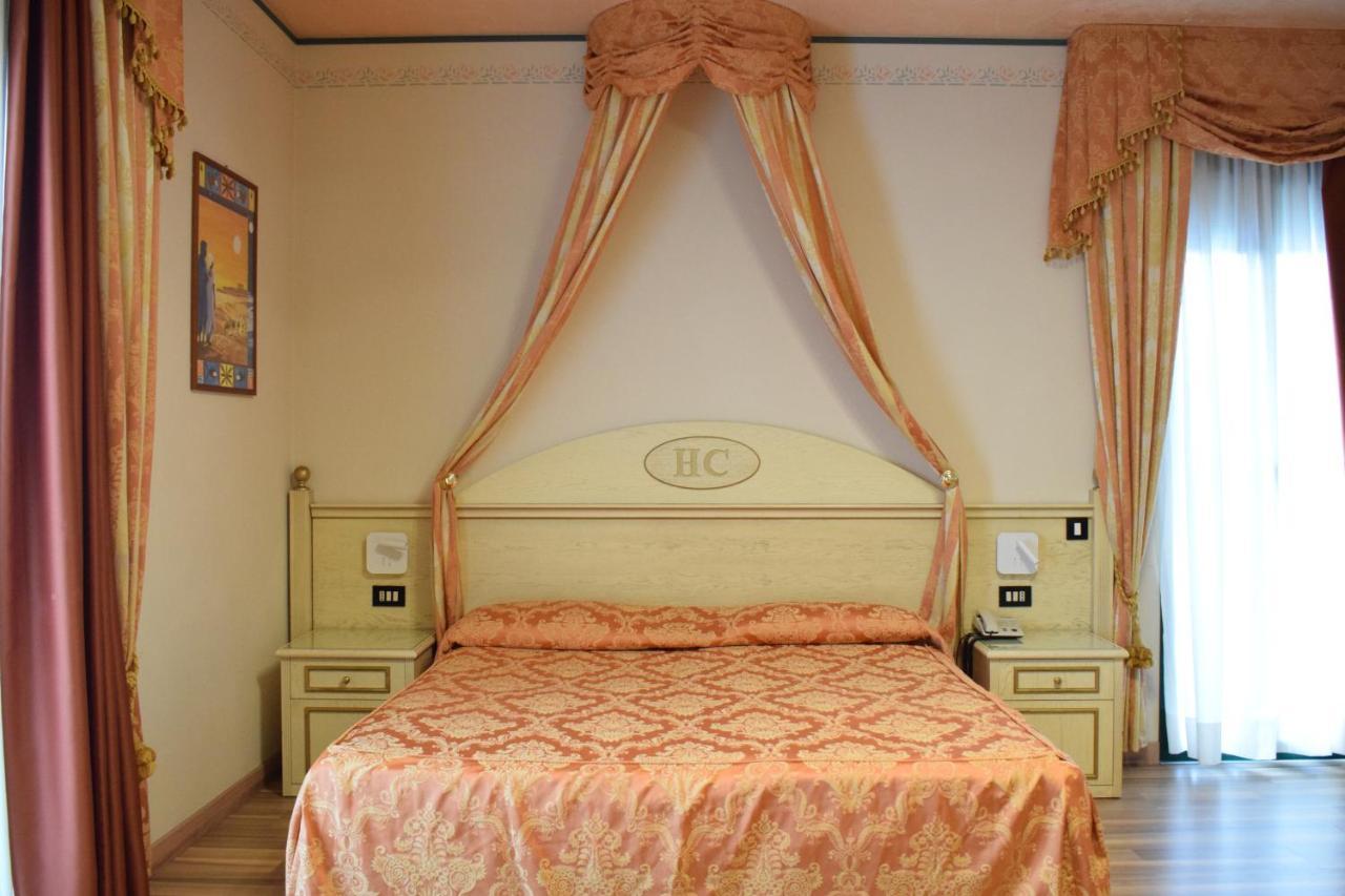 Hotel Carlton Lido di Jesolo Buitenkant foto