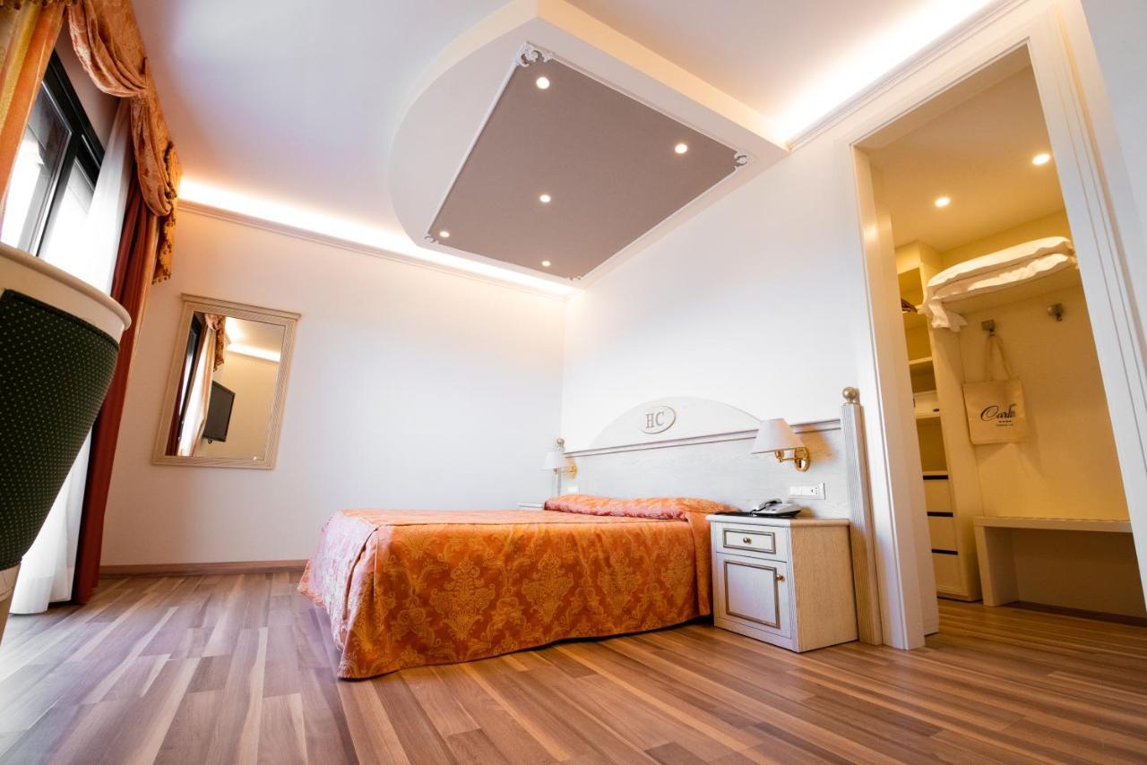 Hotel Carlton Lido di Jesolo Buitenkant foto