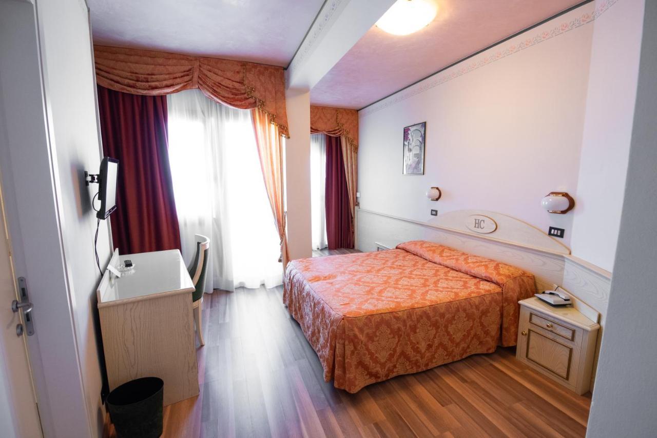 Hotel Carlton Lido di Jesolo Buitenkant foto